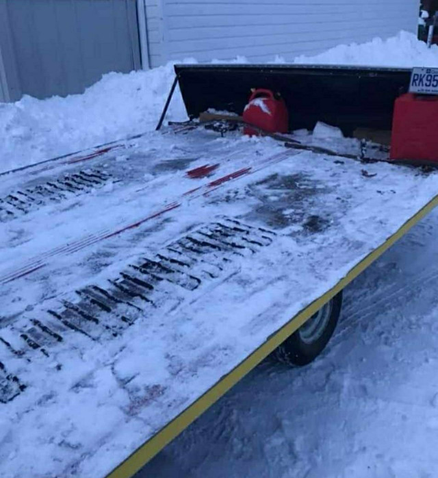 Remorque motoneige / ski-doo trailer in Cargo & Utility Trailers in Gatineau