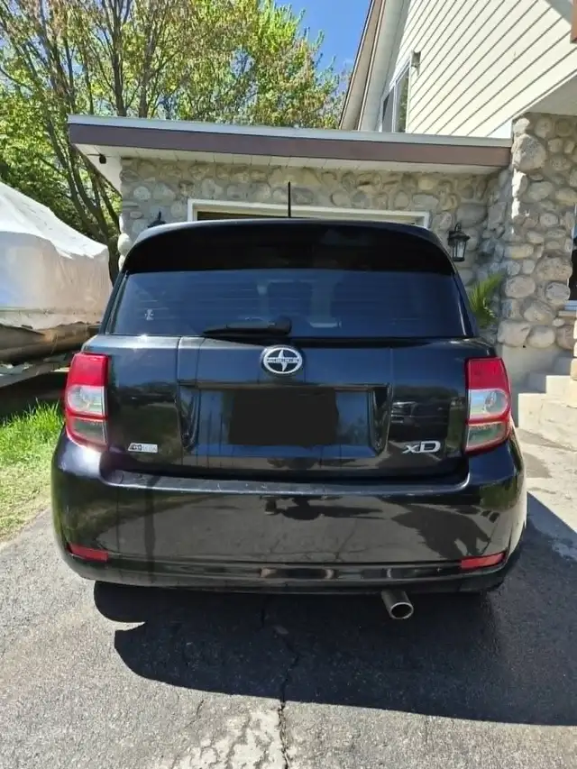 Scion xD 2011 in Cars & Trucks in Laurentides - Image 4