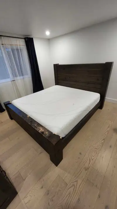 Lit Queen King - en bois massif avec m, View more