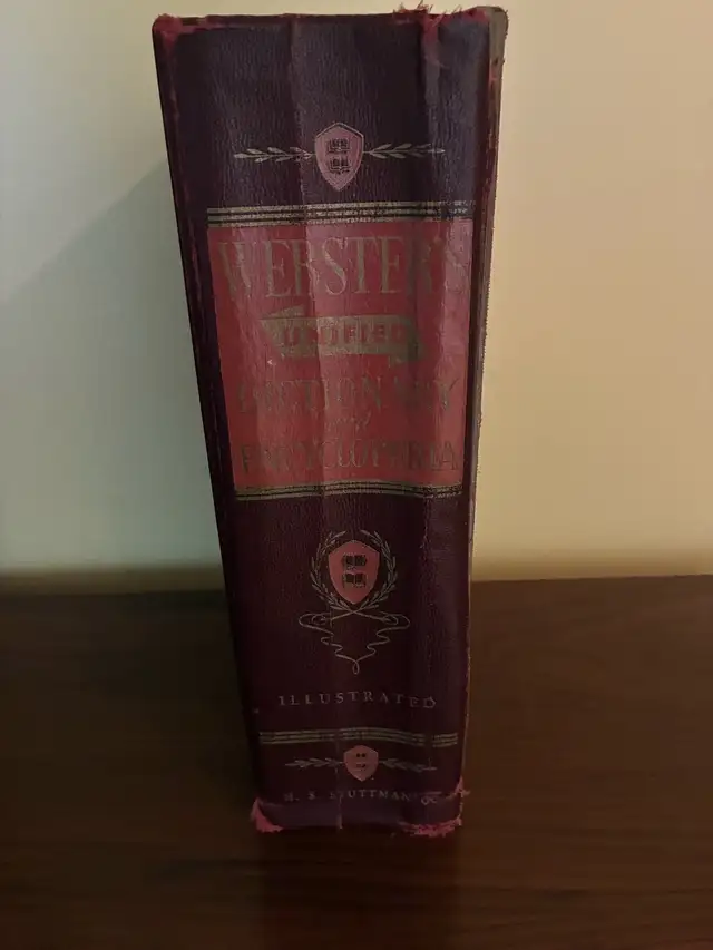 Rare books597784578281984001