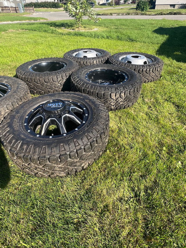 Dually wheels and tires in Tires & Rims in Thompson - Image 4