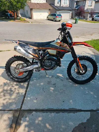 For Sale - KTm 450 XC-F 2019 with 91hr, Always store in a heated garage. come with rekluse kit. no u...