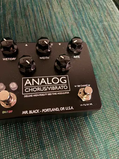 Mr. Black Analog Chorus/Vibrato Deluxe, View more