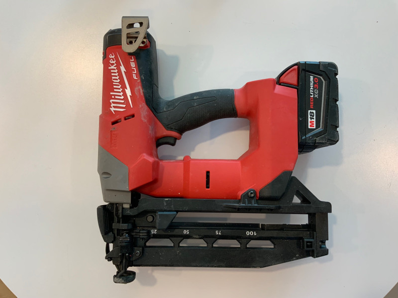 milwaukee 274120 tool only lightly used Power Tools Winnipeg Kijiji
