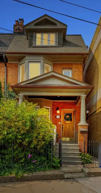 Available July 1st THE LOCATION: *Fabulous location: steps to Bloor & Avenue Rd, Yorkville, Annex, s...
