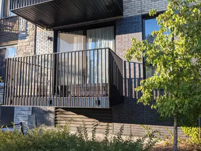 Magnifique Loft de 600 pc au coin de Saint-Zotique et Papineau! -Électroménagers inclus (5) -Bien in...