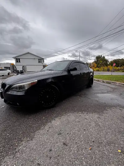 2005 545i, low km 145k New/rebuilt transmission at 132k Runs and drives good Cons Ccc screen doesn’t...