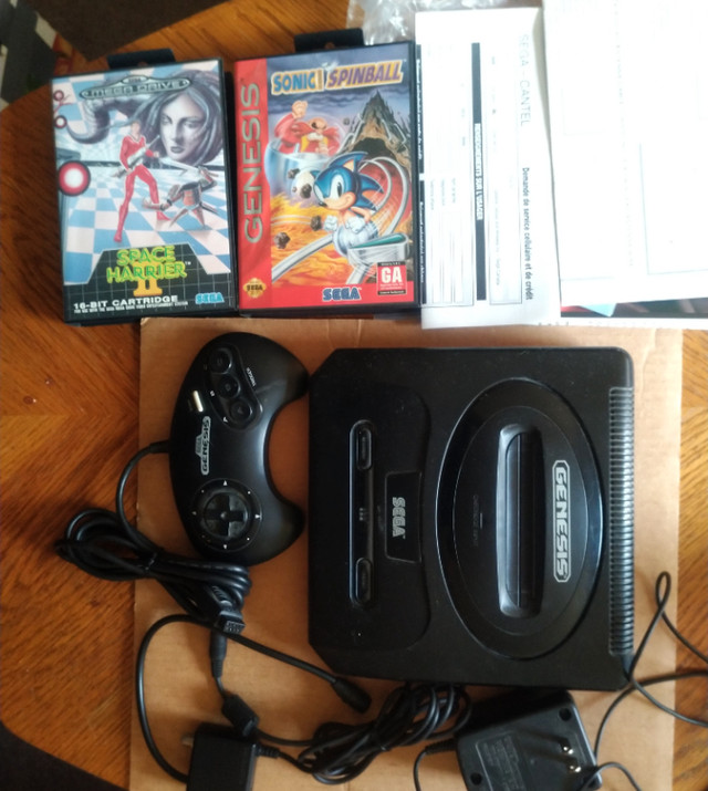 SEGA GENESIS 2 (VINTAGE VERSION) in Older Generation in Kenora - Image 4