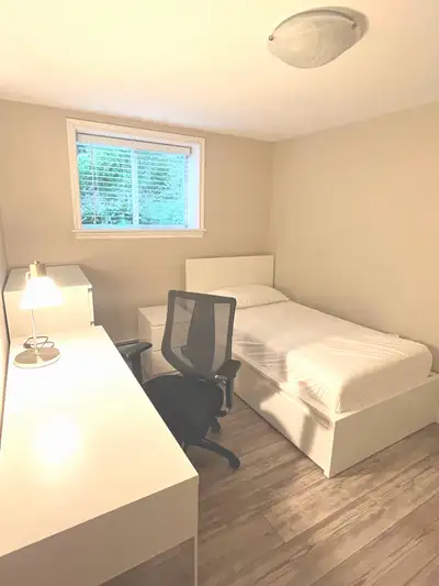 Furnished Private room for rent in Halifax on Medina Court, Halifax NS B3N 3G4. Perfect for female s...