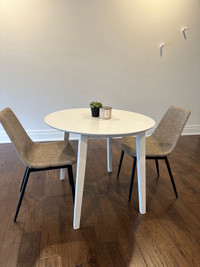 Foldable White Circular Dining Table (CHAIRS NOT INCLUDED)