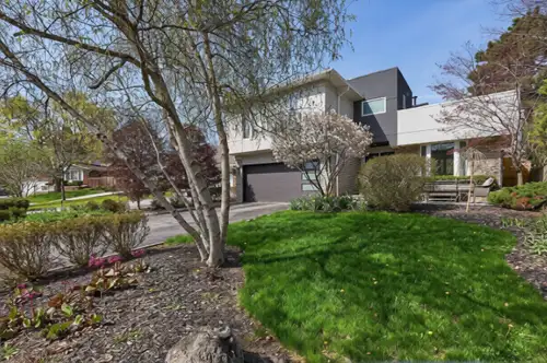 Spectacular 2 storey detached home located on a quiet family crescent in Oakville's Falgarwood neigh...