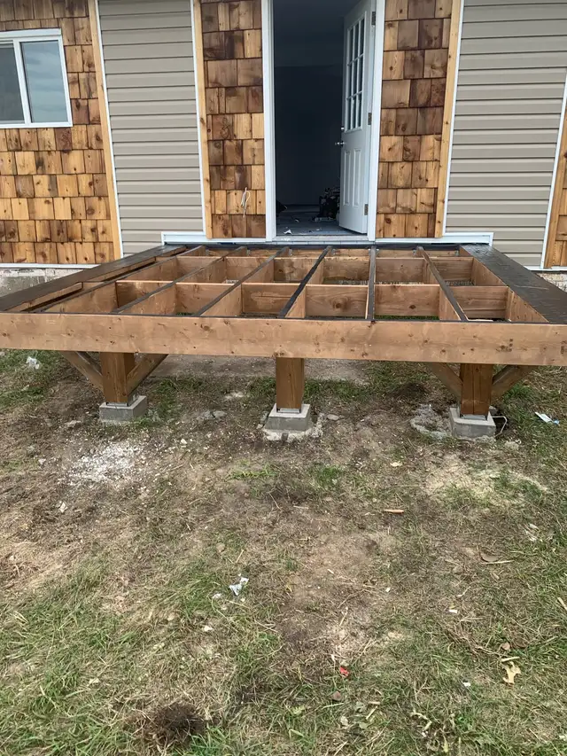 Red seal Carpenter 558376003599738889
