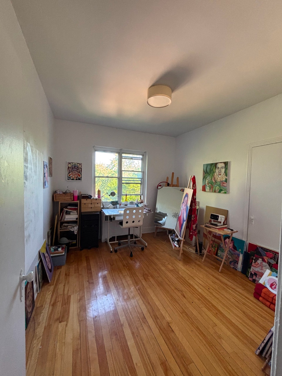 Lease transfer in Outremont/CDN — spacious 4 1/2 (2 bedroom) 4