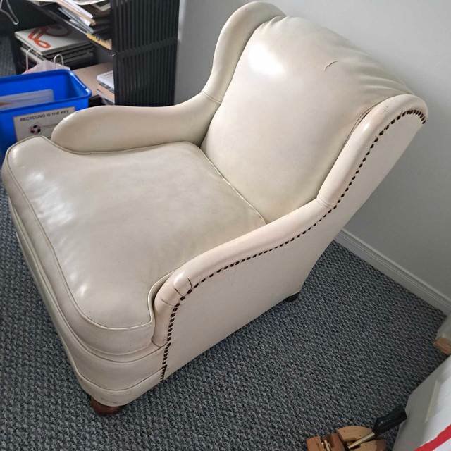 Antique Leather Chair in Chairs & Recliners in Cambridge