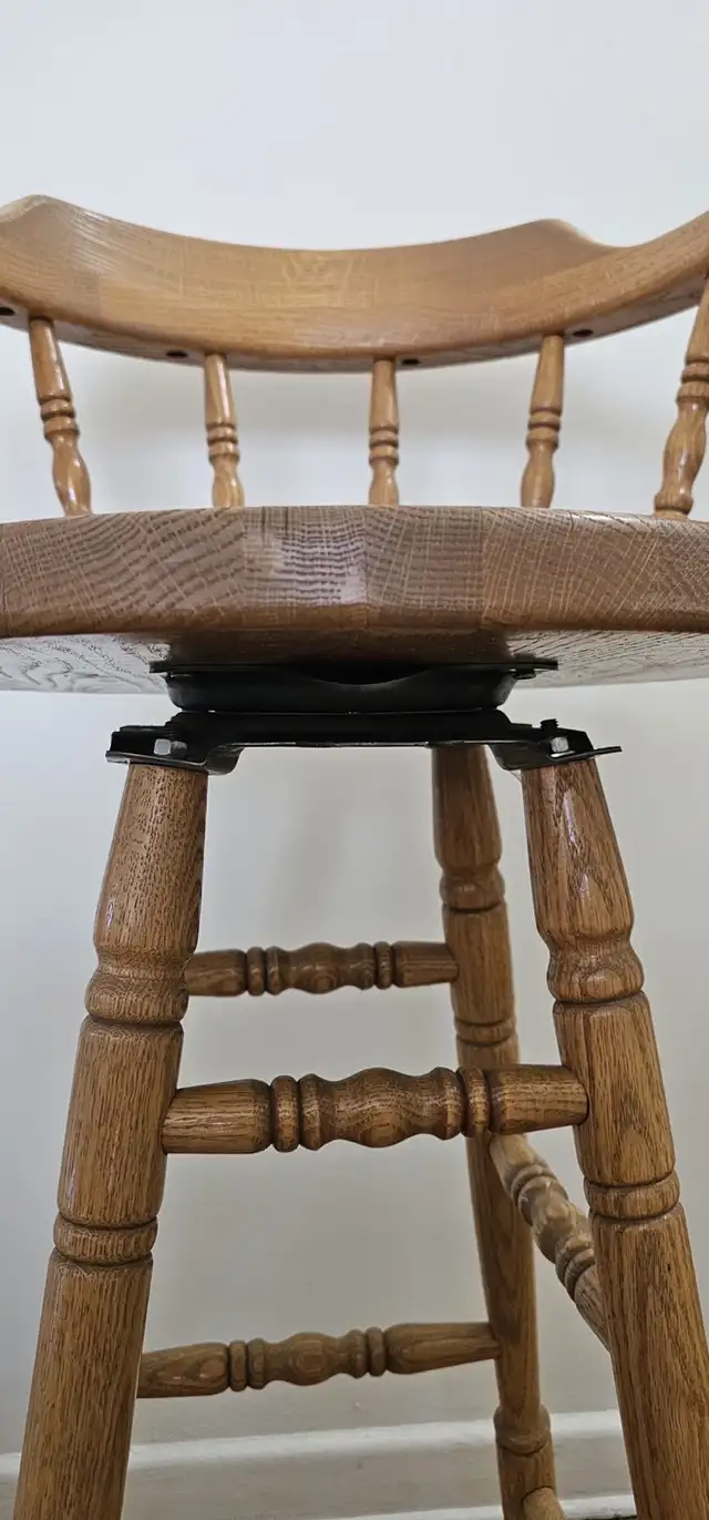 Wooden Swivel Bar Stool with Backrest in Chairs & Recliners in Markham / York Region - Image 4