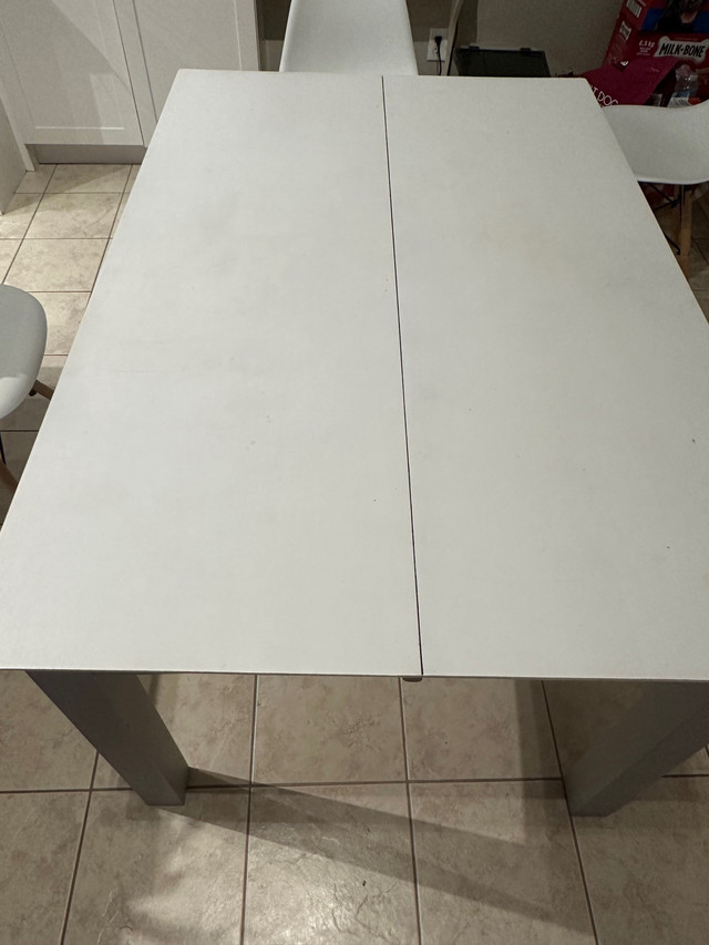 Kitchen Table in Dining Tables & Sets in Oshawa / Durham Region - Image 2