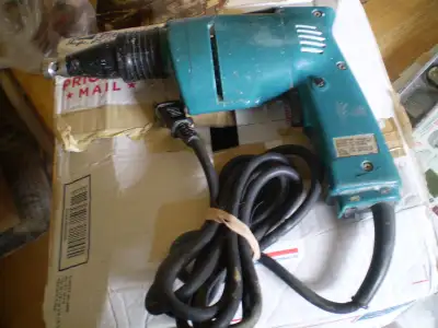 MAKITA DRYWALL POWER SCREWDRIVER- CORDED- USED- $25, View more