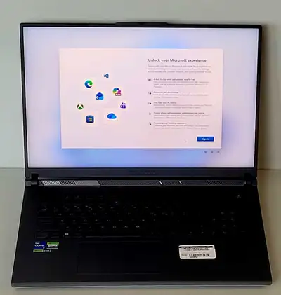 Asus ROG Strix Scar 18 Gaming Laptop (31029157), View more