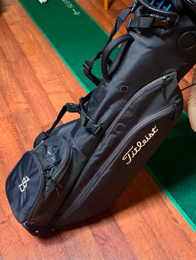 Titleist Carbon players 4 golf stand bag 2025, View more