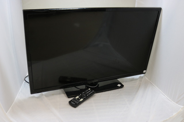 32"  TV INSIGNIA NS-32D20SNA14 (#38610-1) in TVs in City of Halifax