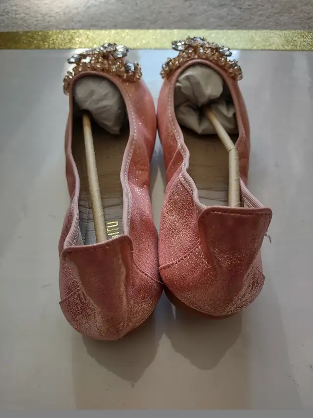 Women's shoes size 11, guansitu, Kanata, ottawa in Women's - Shoes in Ottawa - Image 6