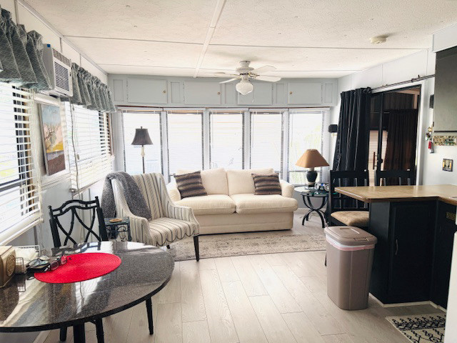 Florida Mobile Home For Sale in Houses for Sale in St. Catharines