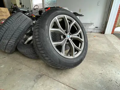 BMW 19" winter tires and rims for sale . 265/50R19 Pirelli Scorpion winter run flat tires. TPM senso...