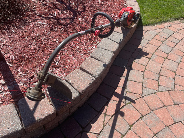 Gas Powered Lawn Trimmer in Other in Ottawa
