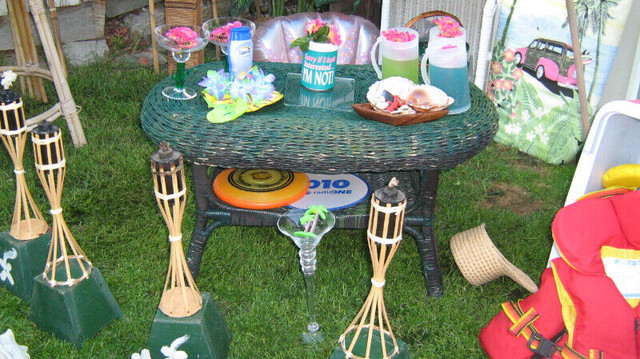 ** Tiki Tiki Wicker Set ** in Patio & Garden Furniture in Calgary - Image 3