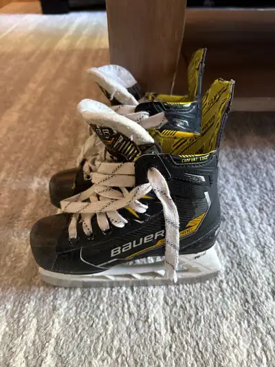 Bauer Youth Supreme Hockey Skates, 11.5D, View more