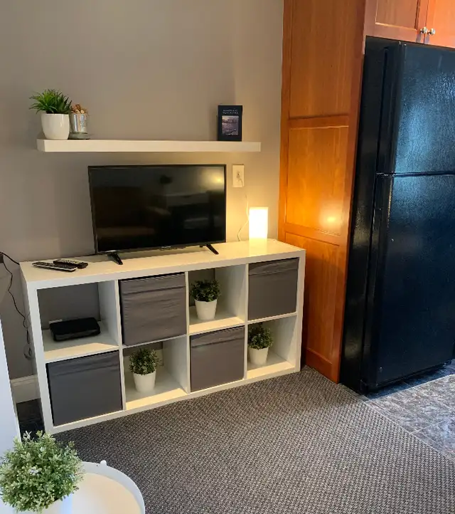 Fully Furnished 1-Bedroom Recently Renovated Suite - Vancouver in British Columbia in Canada - Image 5