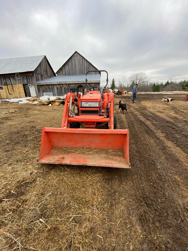 2007 L3400 Kubota Tractor 4x4 in Farming Equipment in Ottawa - Image 4