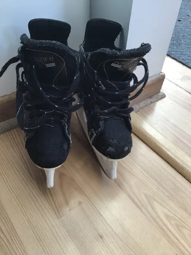 Ice Skates in Skates & Blades in Thunder Bay - Image 3