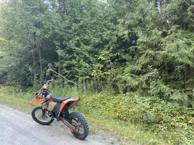 Thinking about selling my KTM 250XC 2stroke in good running condition. Comes with ownership. New bat...