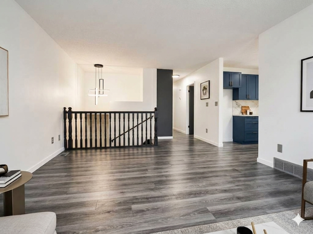3 Bedroom Mainfloor, Renovated, Parking, Yard, Great Location