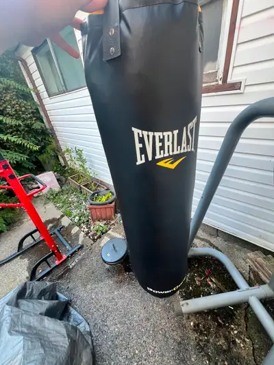150lb heavy bag/punching bag for sale, View more