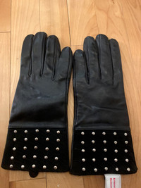 Ladies Leather Gloves 