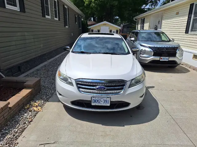 2011 ford taurus..se limited513987944499138561