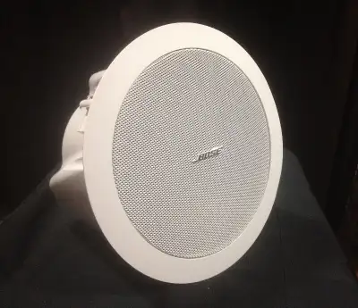 Are you looking for professional quality/ audio equipment for your location which is reliable ? We o...