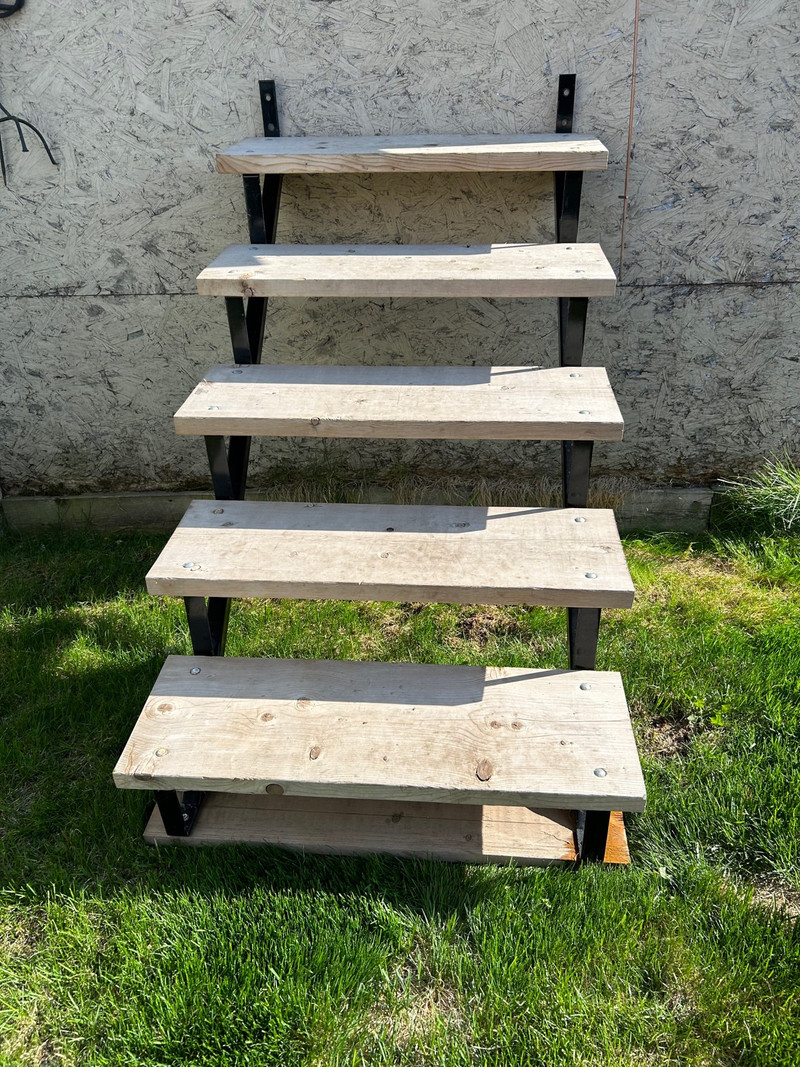 5 Steps on metal stringers Decks & Fences Red Deer Kijiji