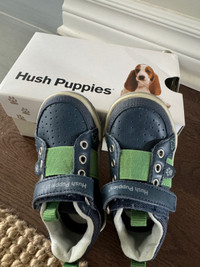 Baby’s shoes 