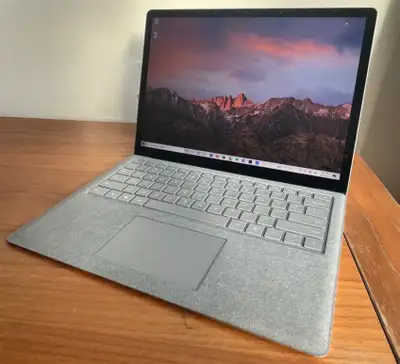Microsoft Surface Laptop 2, i7, 8GB RAM, 256GB SSD, Win 11, View more