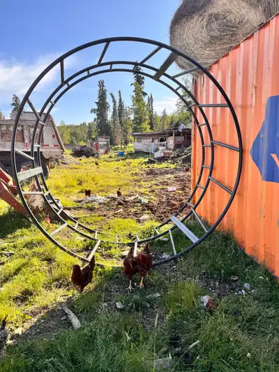 Heavy Duty Large Round Bale Hay Feeder, View more