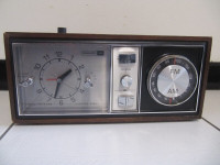 Classic Ford Philco Model R780WA AM/FM Clock Radio Circa 1970s