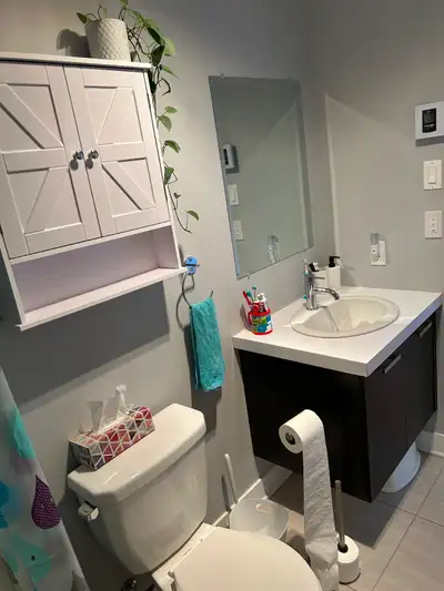 Vanité salle de bain, miroir et armoire murale, View more