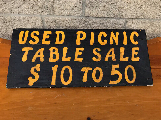 VINTAGE WOOD PAINTED SIGN 20" X 9" PICNIC TABLE SALE in Arts & Collectibles in Mississauga / Peel Region