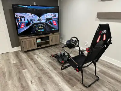 Used steering wheel, in very good condition. Works fine with xbox and PC, great experience for games...