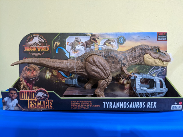 Jurassic World Camp Cretaceous Stomp 'n Escape Tyrannosaurus Rex in Toys & Games in Oshawa / Durham Region