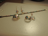 FOR SALE - Multi coloured Mother of Pearl jewelry set