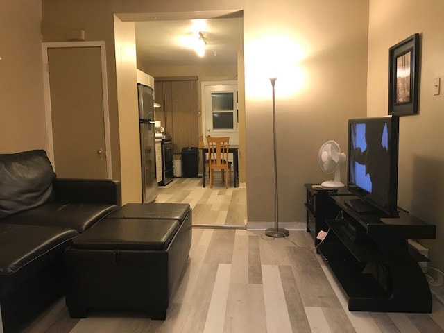 H4 - Furnished Apartment - Plateau-Mont-Royal — photo 3